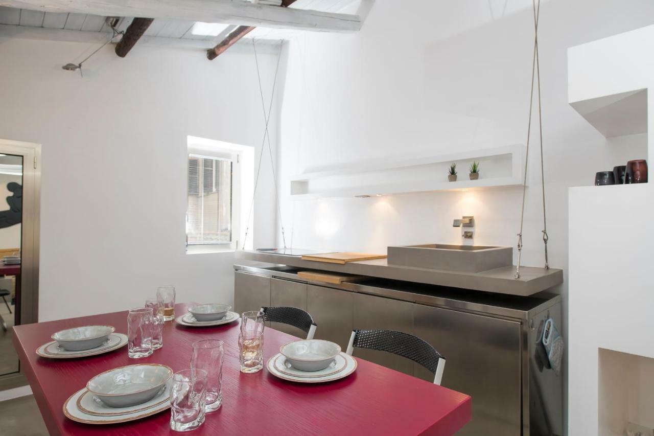 Two Bedrooms With Solarium With View On San Peter Church And Sant'angelo Castle * Rom