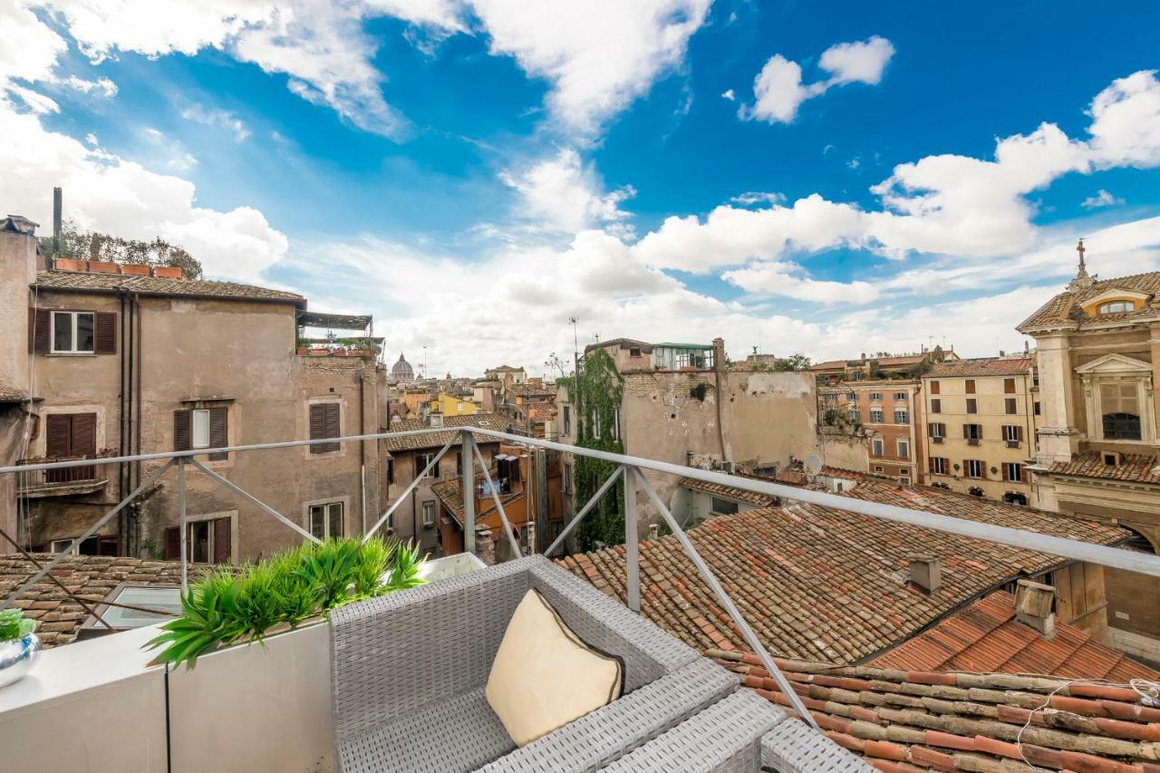 Two Bedrooms With Solarium With View On San Peter Church And Sant'angelo Castle *